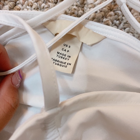 H & M cropped white draped top - Picture 4 of 5